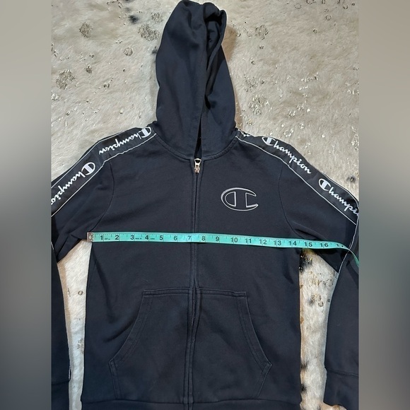 Champion Kid's Youth Black Full Zip Hooded Jacket Size Medium 9/10 - Picture 2 of 7